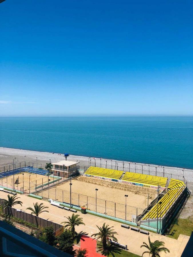 Tg Apartment Sea View Batumi Kültér fotó